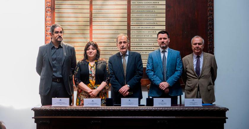 Académicos Uchile reciben reconocimientos por contribuciones destacadas en educación y astronomía